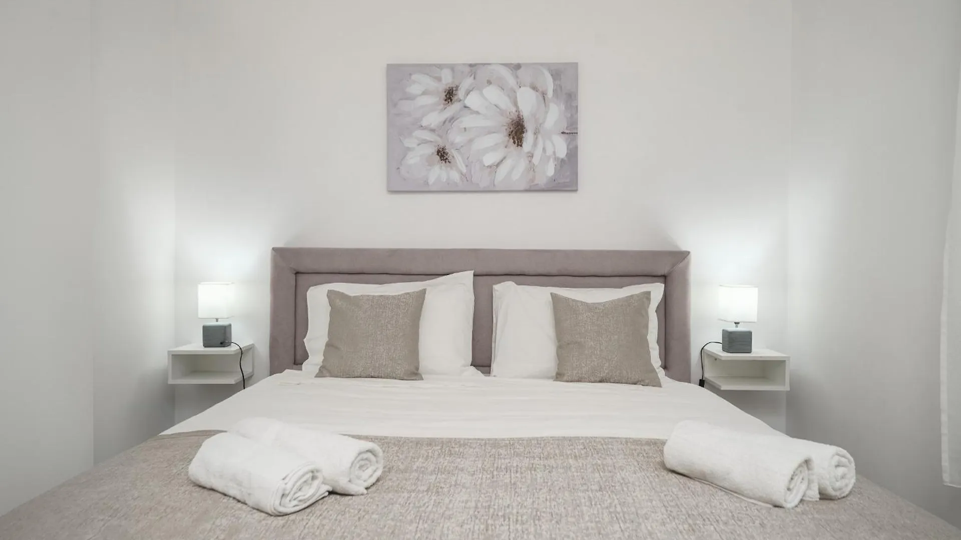 Luxury Six-Bedroom Villa With Heated Pool&Sauna Kastela
