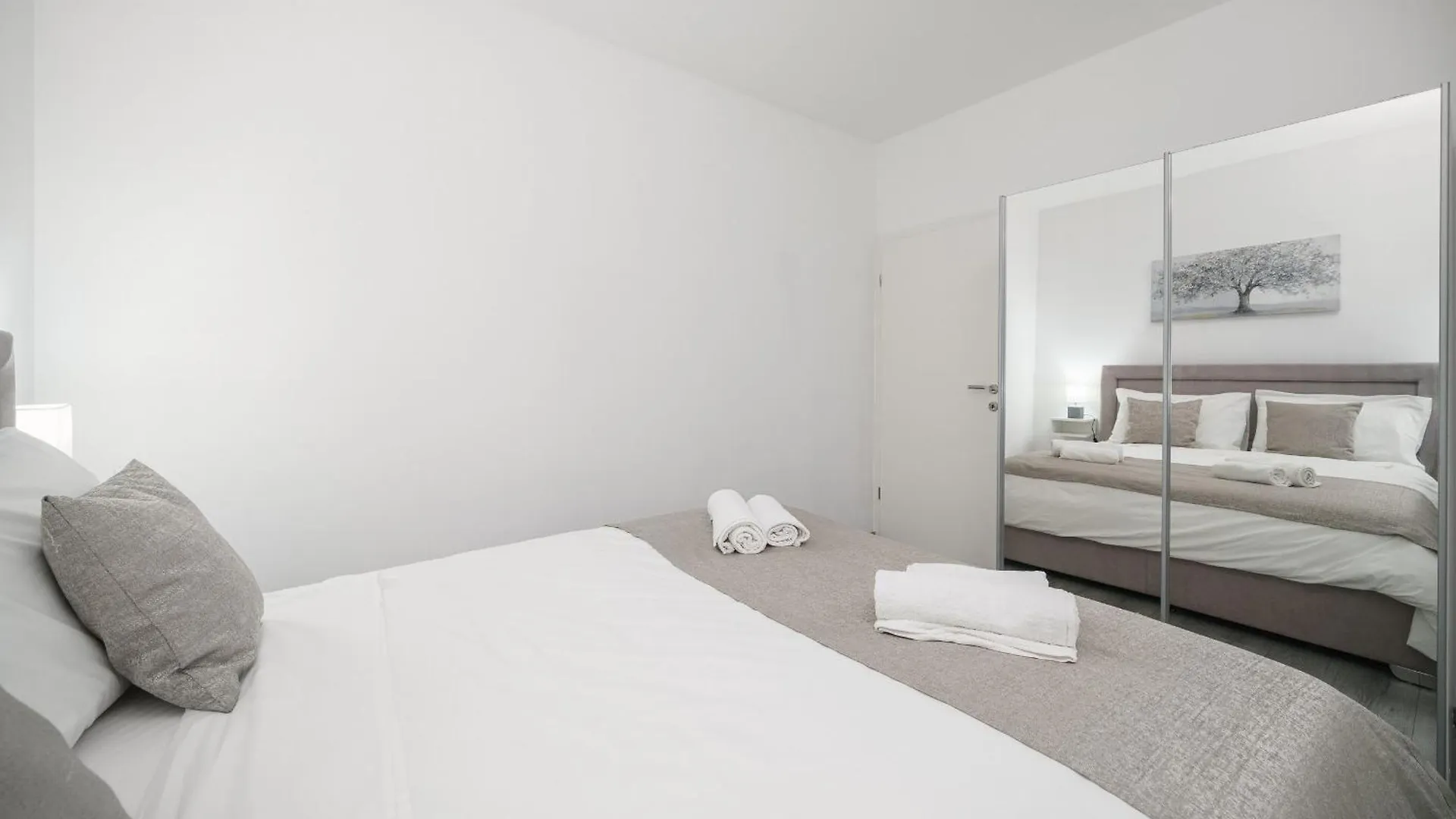 Luxury Six-Bedroom Villa With Heated Pool&Sauna Kastela